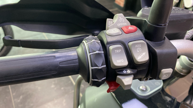 BMW R1200 GS Adventure Triple Black ABS (16MY)